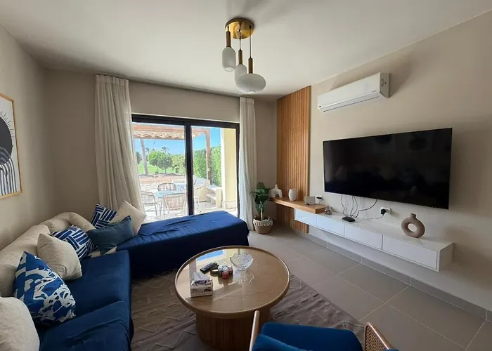 Cyan Elegant 3br Golf View Escape *