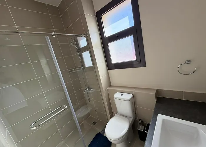 Cyan Elegant 3br Golf View Escape